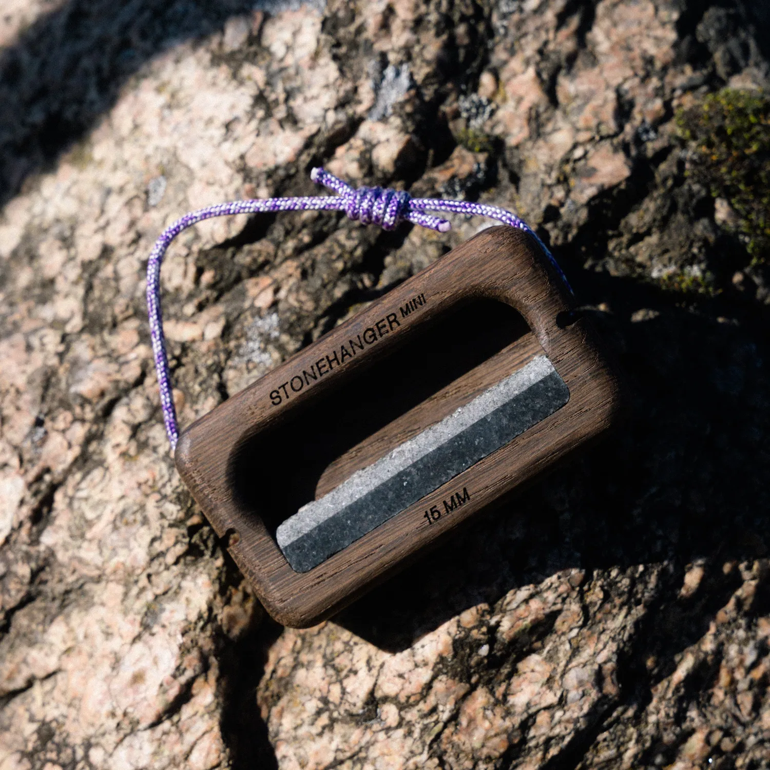 Nature Climbing Stone Hanger Mini hangboard røget eg uden gravering
