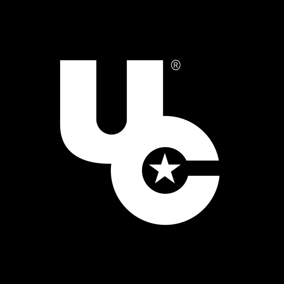 Undercover UC Logo Sticker klistermærke rød