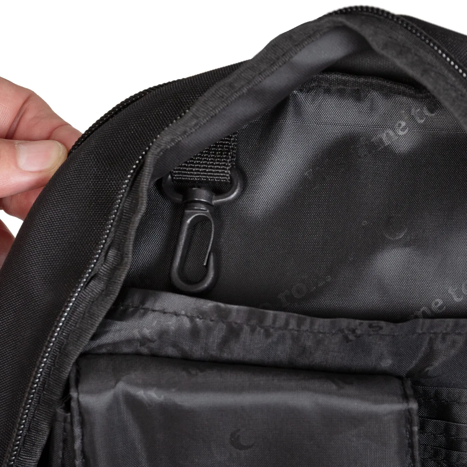 Chaya Pro Bag skaterygsæk sort 52 liter polstret