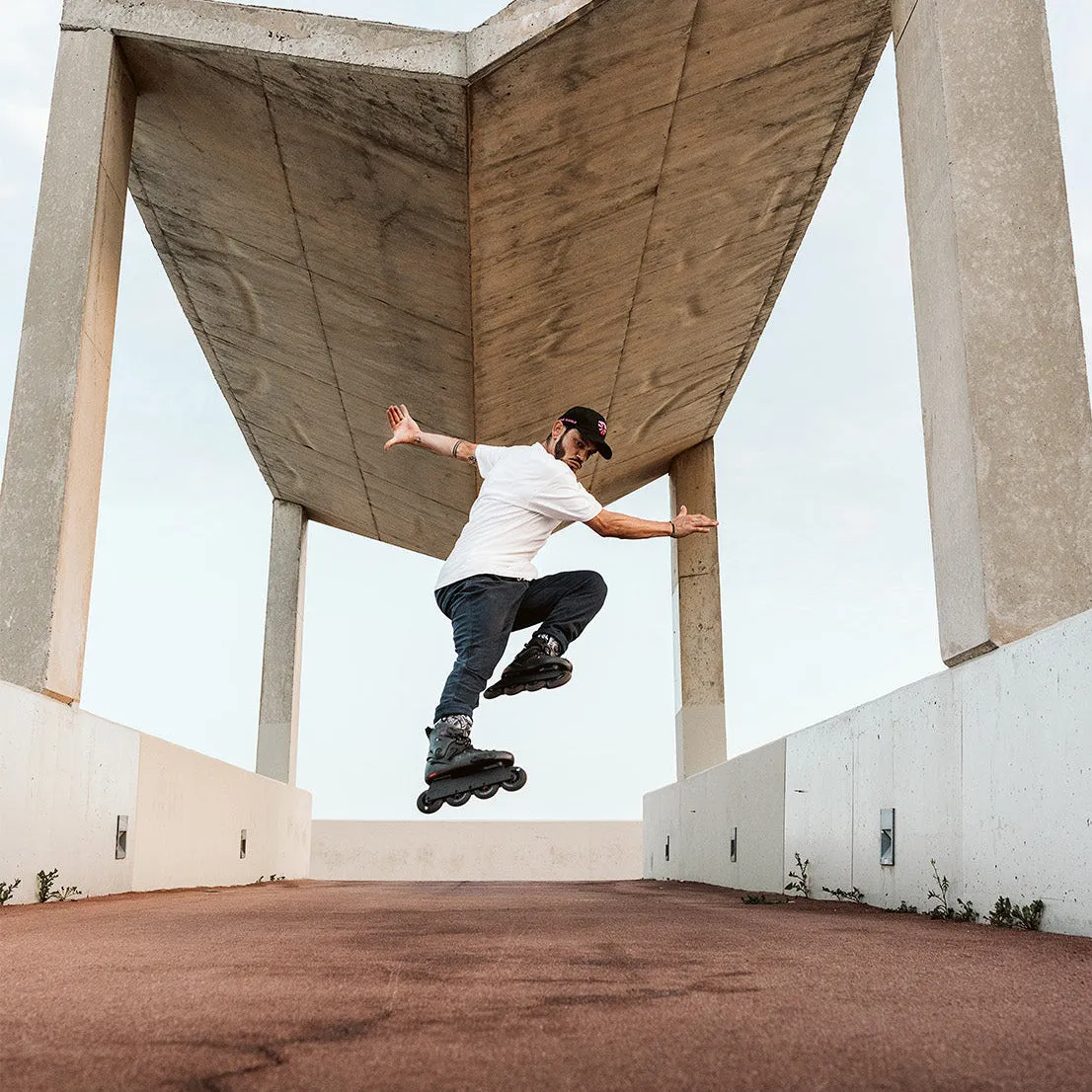 Flying Eagle Spectre Dual rulleskøjter sort 42 urban