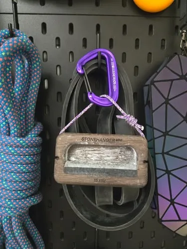 Nature Climbing Stone Hanger Mini hangboard røget eg uden gravering